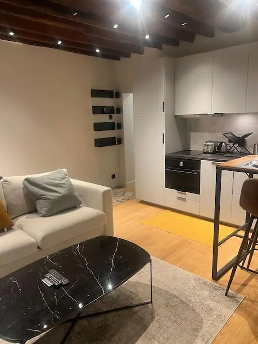 Magnifique Appartement Le Marais Paris Apartment